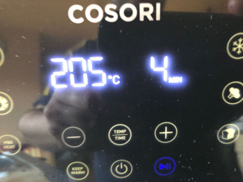 Time and temp set to 4 minutes at 400°F/205°C on Cosori air fryer