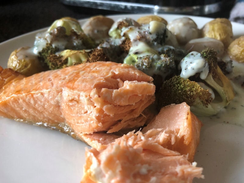 Air fried salmon fillet, broccoli and potato dinner